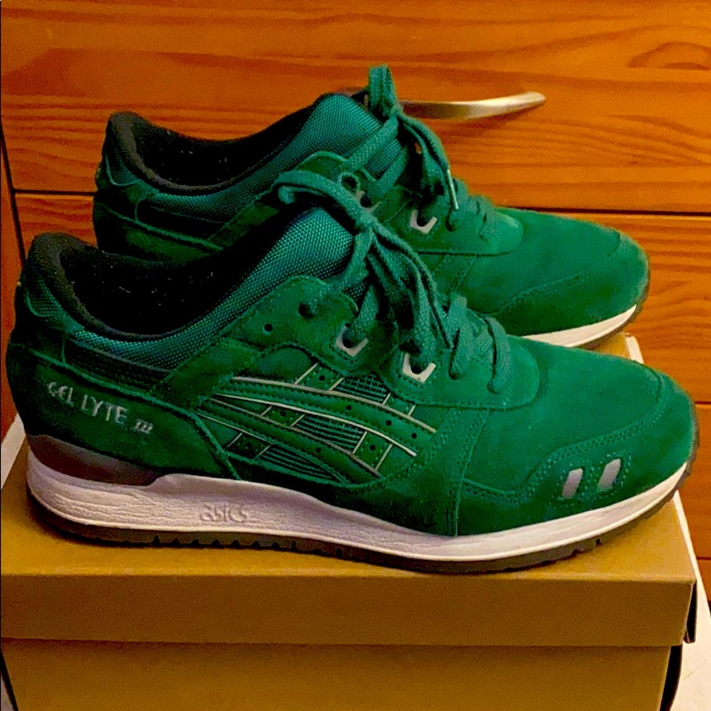 ASICS Gel Lyte iii “Kelly Green Suede”